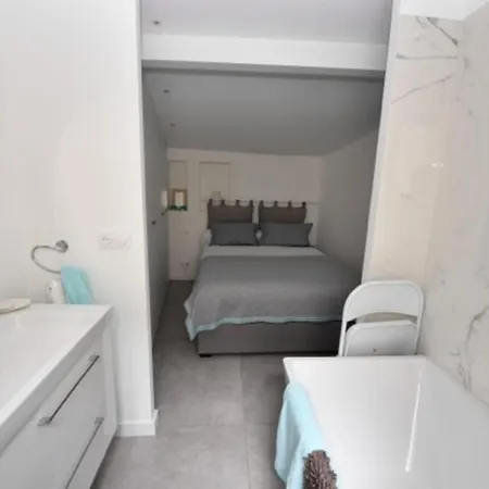 Charming In The Heart Of Antibes